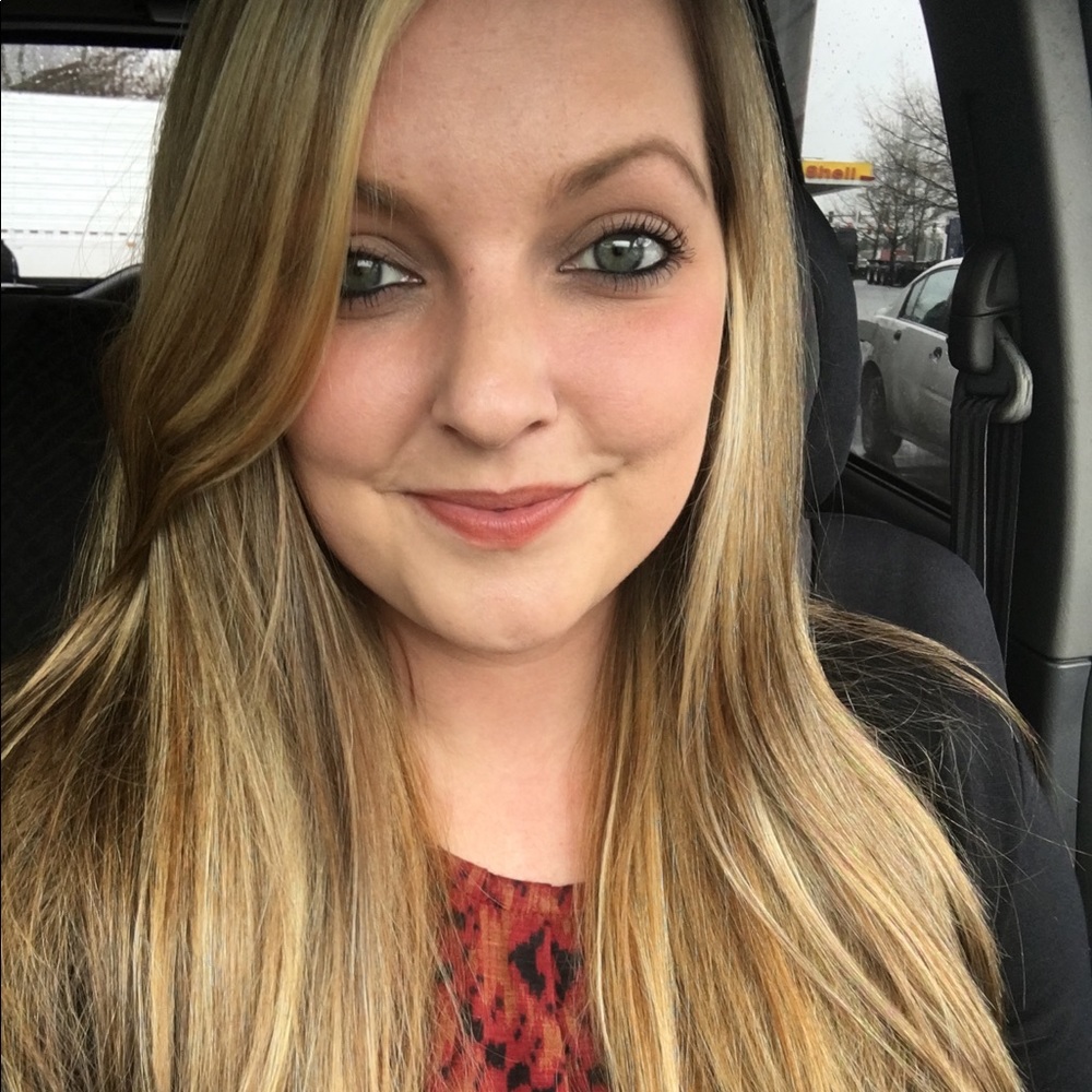 Meet your Posher, Hailey